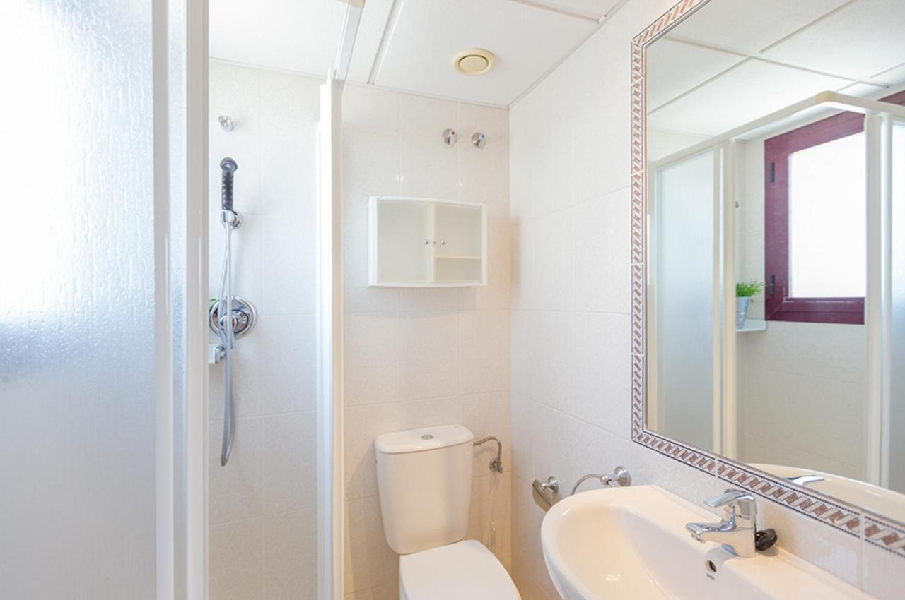Villas Guzman - Apartamento Coral Beach กัลเป ภายนอก รูปภาพ